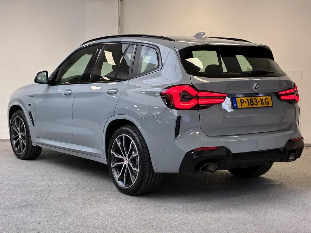 BMW X3 xDrive30e Business Edition Plus uit 2022, foto 6