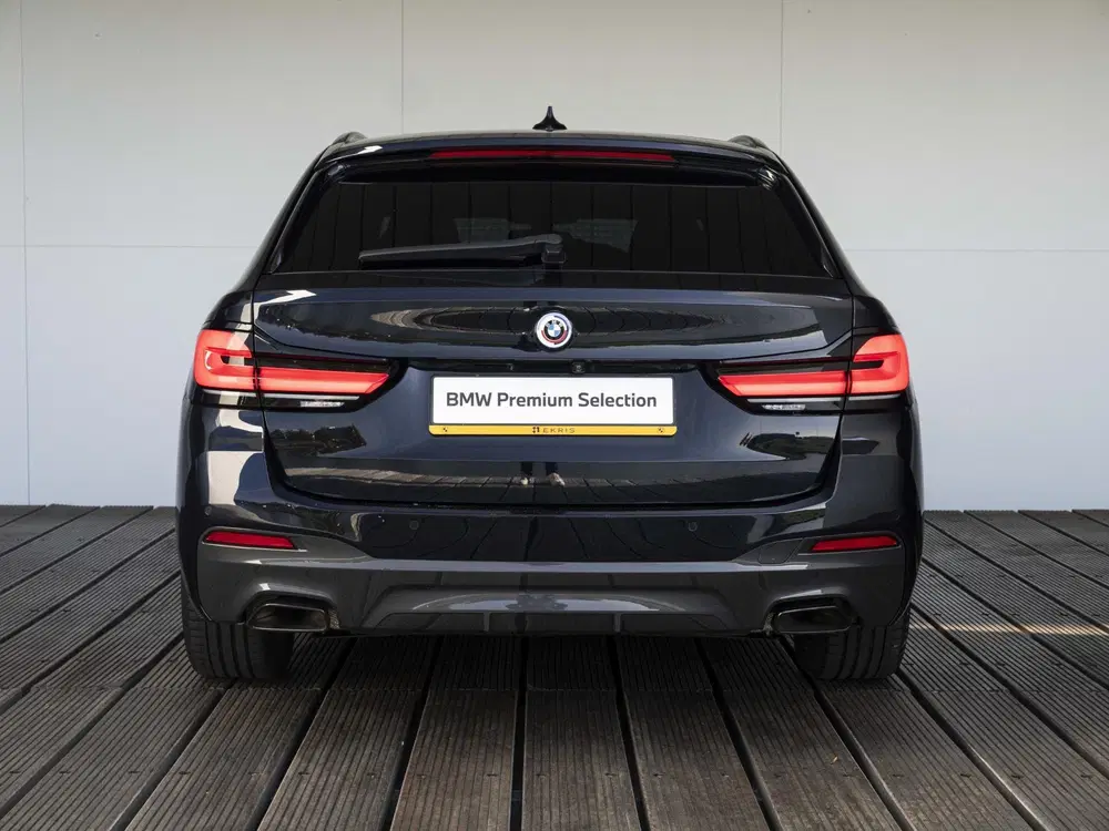 BMW 5-serie 530e Touring uit 2023, foto 8