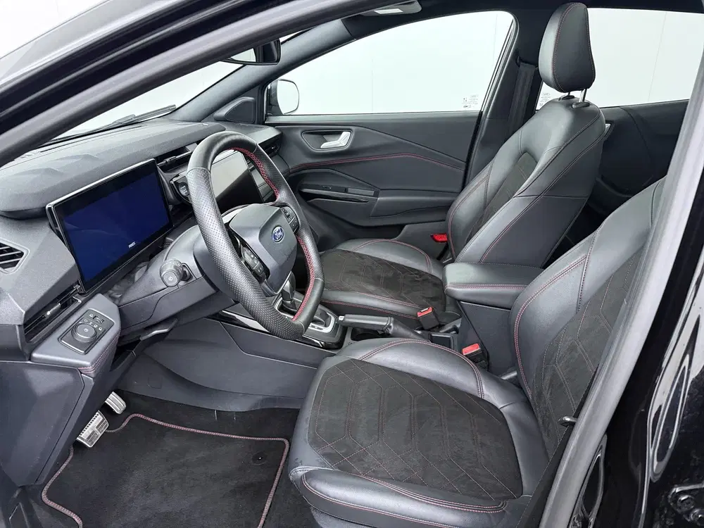 Ford Puma EcoBoost Hybrid 155pk ST-Line X uit 2025, foto 10
