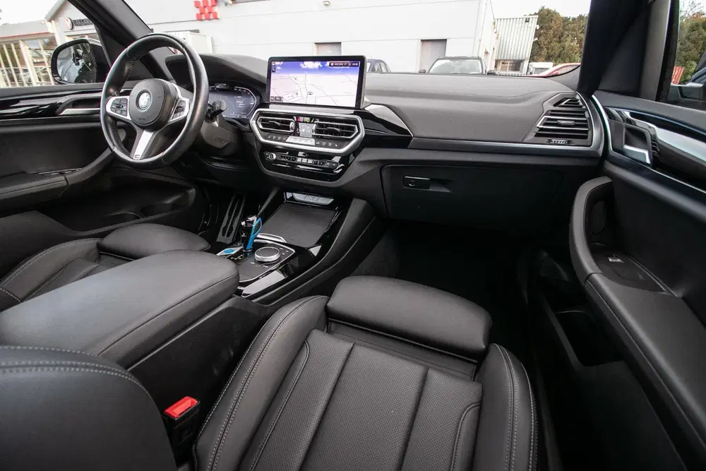 BMW iX3 Executive 80 kWh uit 2023, foto 3