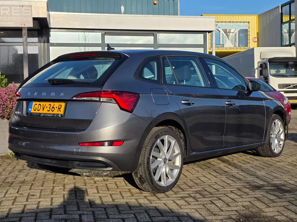 Skoda Scala 1.0 TSI Essence uit 2024, foto 5