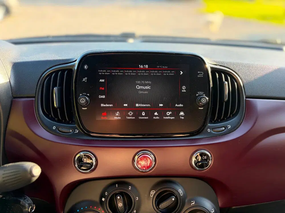 Fiat 500C 1.0 Hybrid Star uit 2020, foto 11
