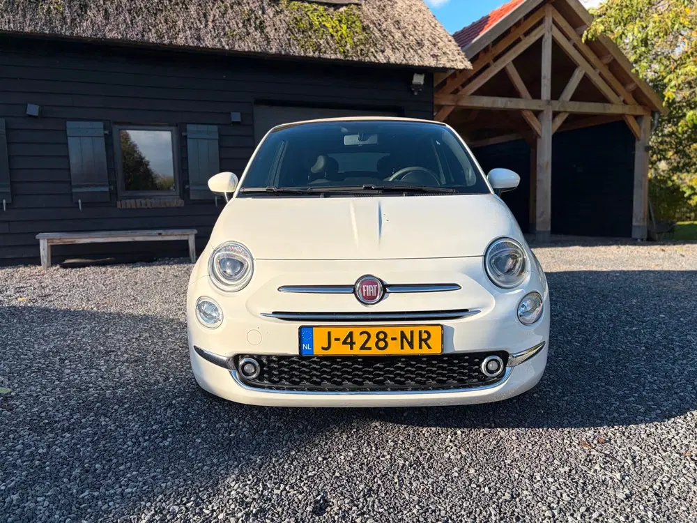 Fiat 500C 1.0 Hybrid Star uit 2020, foto 2