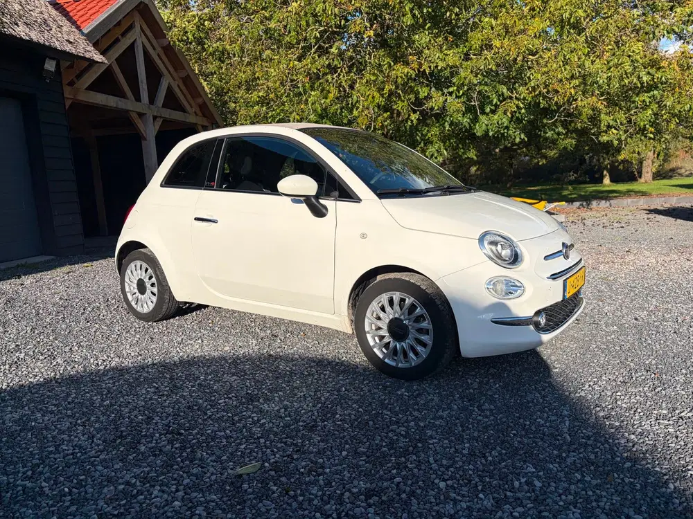 Fiat 500C 1.0 Hybrid Star uit 2020, foto 3