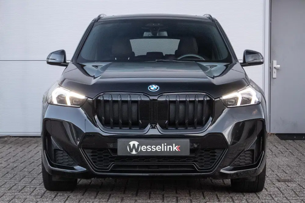 BMW X1 xDrive30e M-Sport uit 2023, foto 13