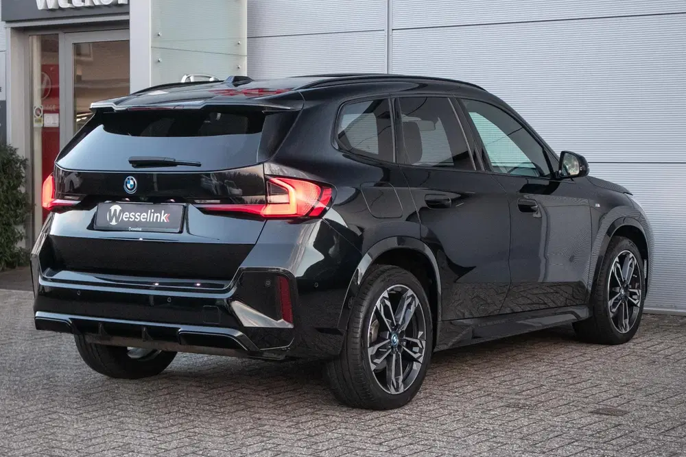 BMW X1 xDrive30e M-Sport uit 2023, foto 2