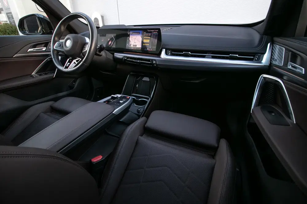 BMW X1 xDrive30e M-Sport uit 2023, foto 3
