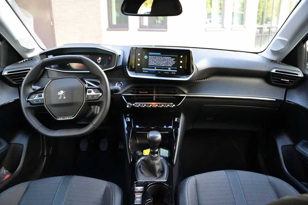 Peugeot 208 1.2 PureTech 100PK Allure Pack uit 2023, foto 9