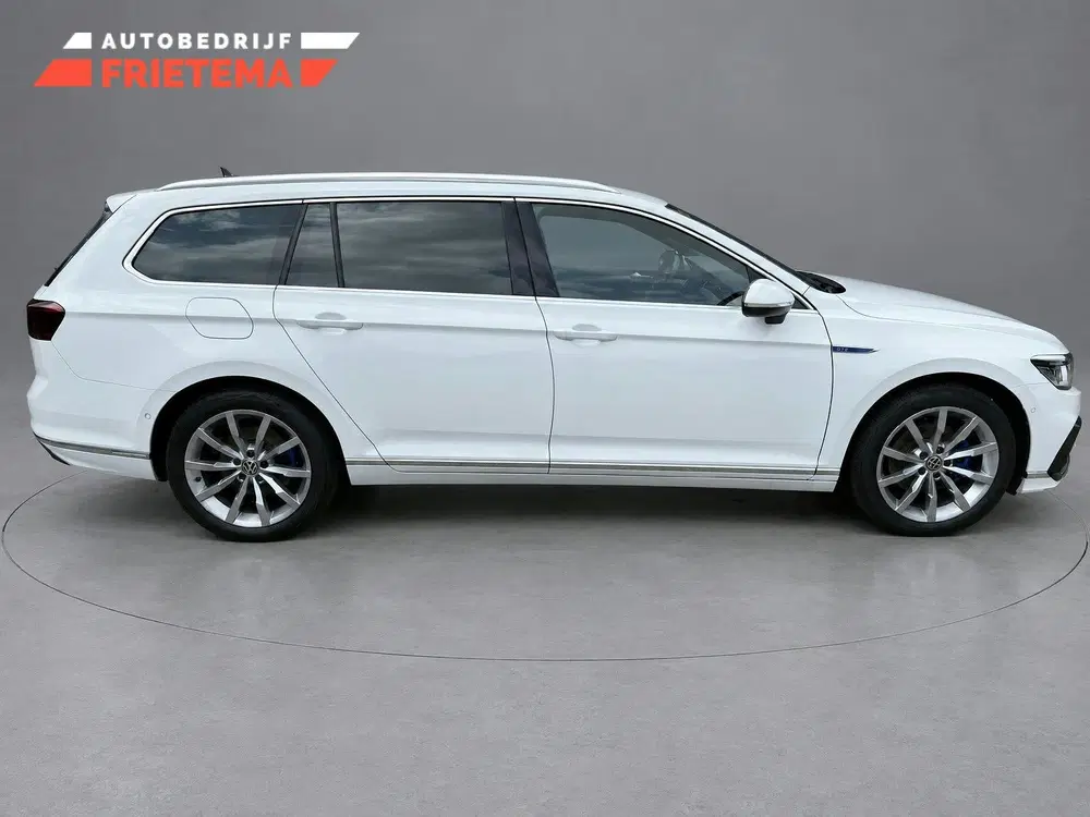 Volkswagen Passat 1.4 TSI PHEV GTE Business uit 2023, foto 2