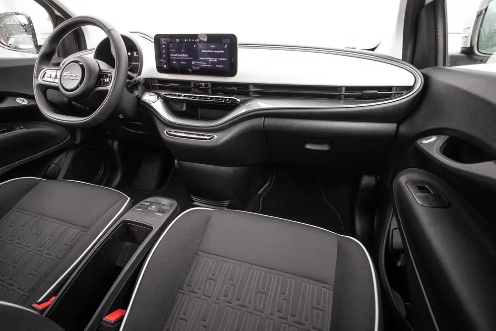 Fiat 500 Urban 24 kWh uit 2023, foto 3