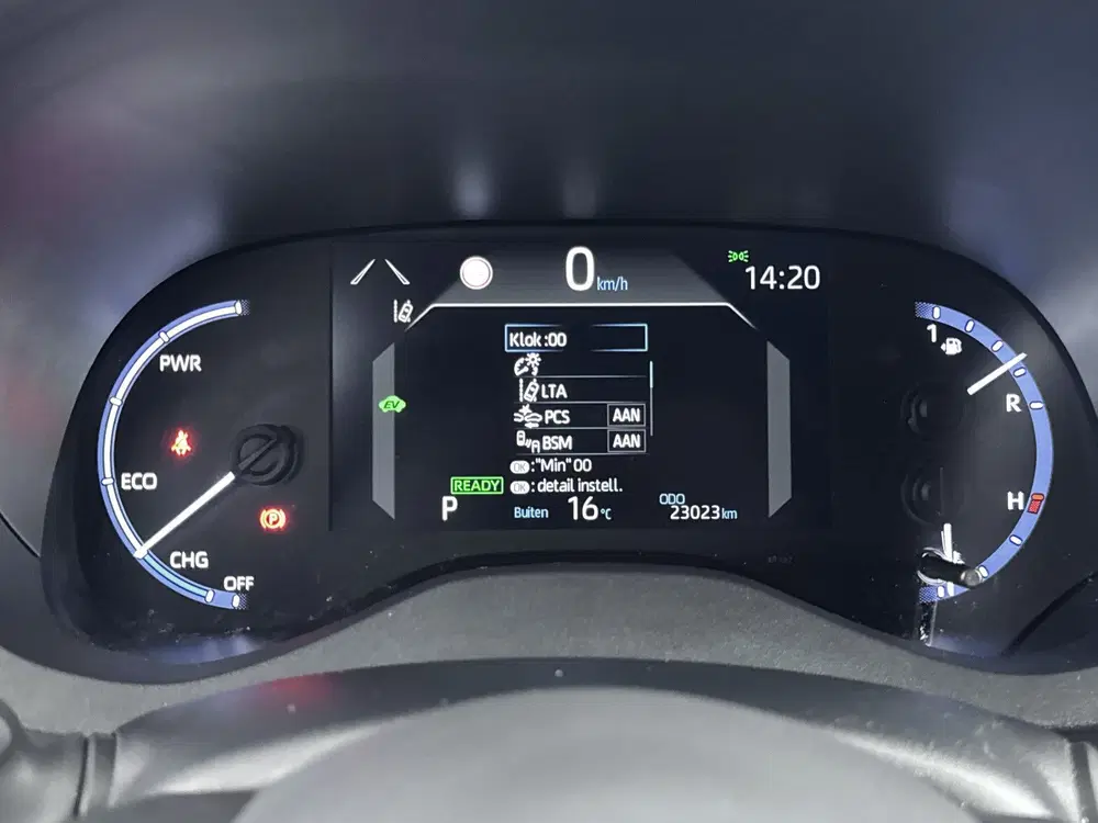 Toyota Yaris Cross 1.5 Hybrid AWD Adventure uit 2022, foto 5