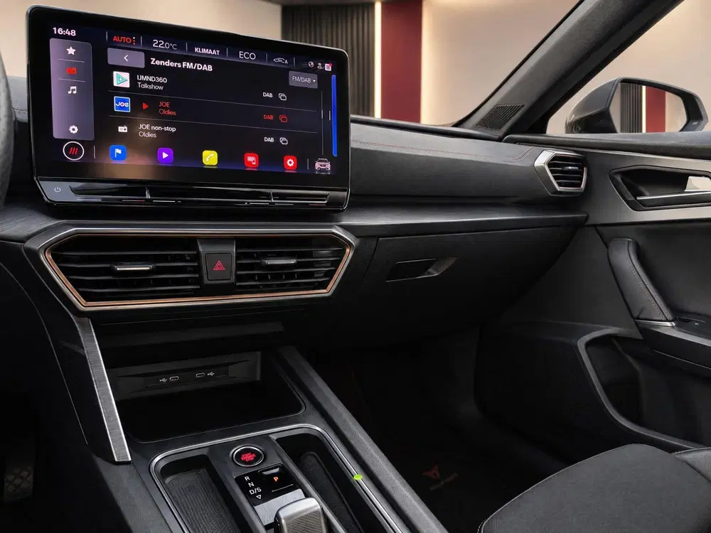 Cupra Formentor 1.4 e-Hybrid Business uit 2021, foto 2