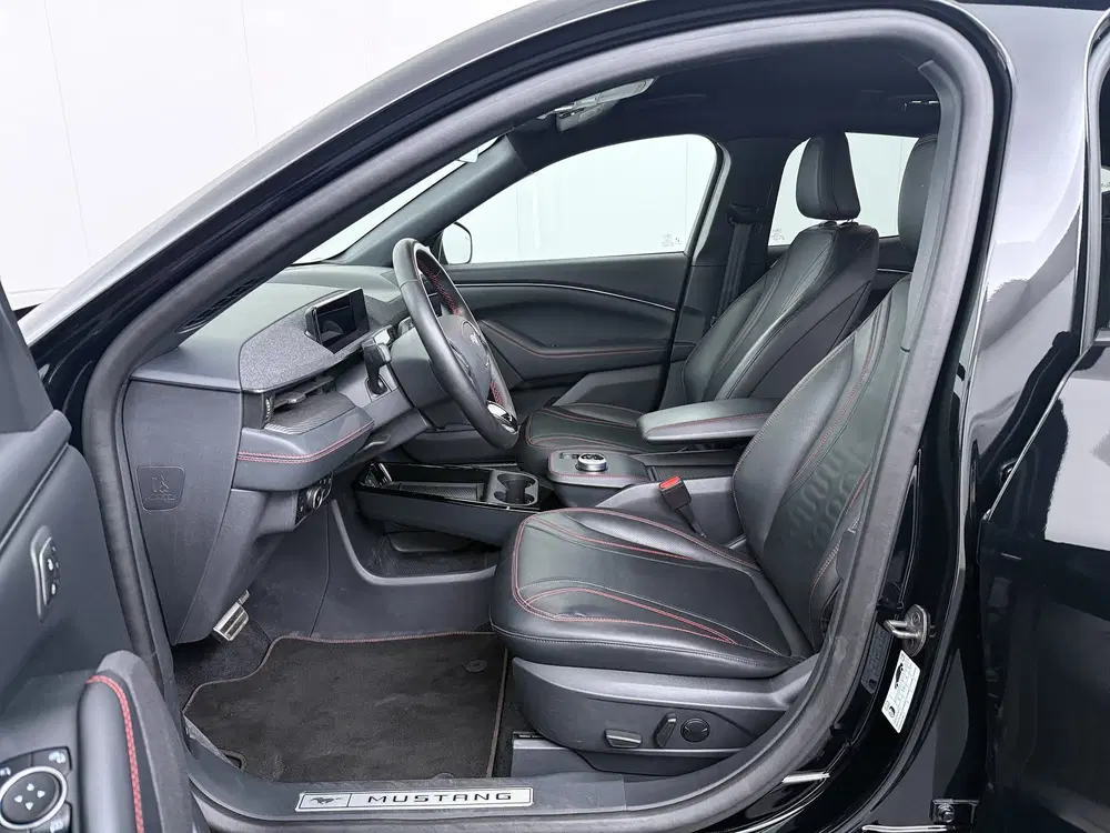 Ford Mustang Mach-E Extended RWD 98 kWh Premium uit 2023, foto 11