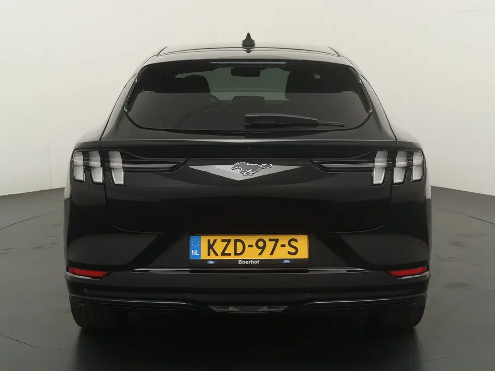 Ford Mustang Mach-E Extended RWD 98 kWh Premium uit 2023, foto 4