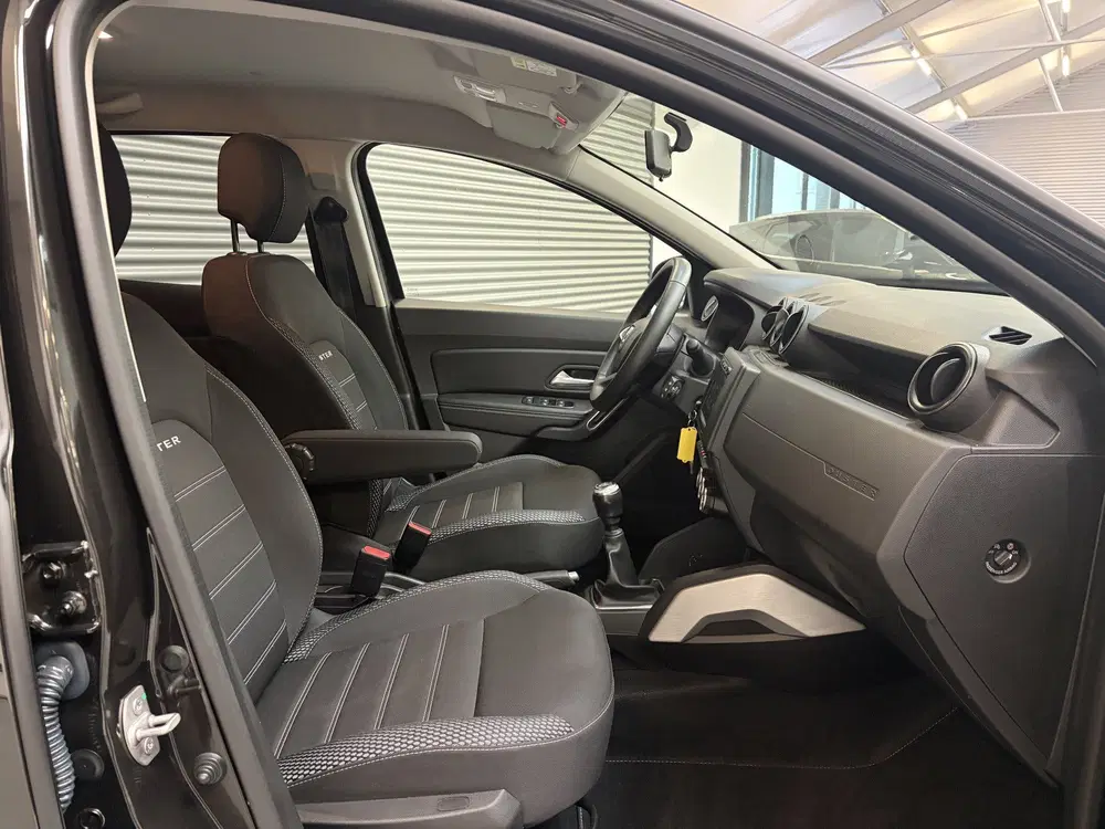 Dacia Duster 1.3 TCe PRESTIGE uit 2021, foto 11