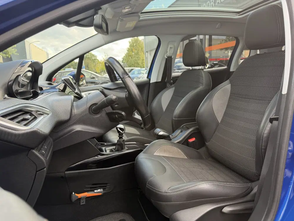 Peugeot 2008 BWJ 2019 uit 2019, foto 4