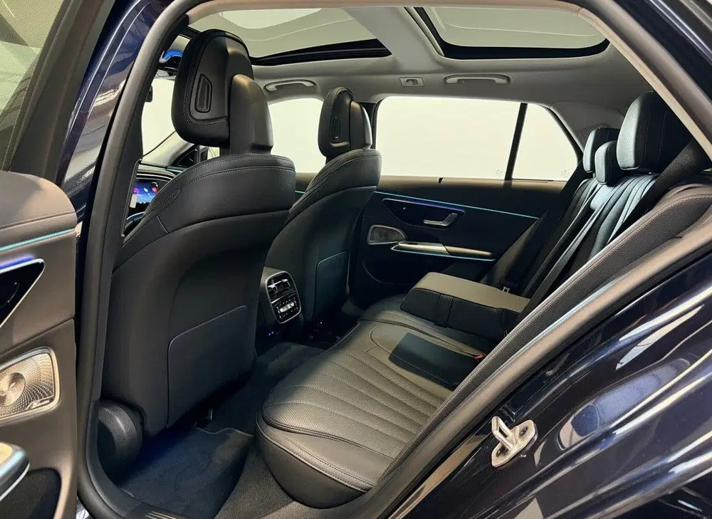 Mercedes-Benz E-Klasse 300 e Exclusive Line uit 2025, foto 8