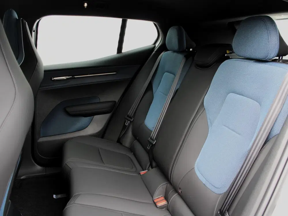 Volvo EX30 Single Motor Plus Automaat uit 2024, foto 13