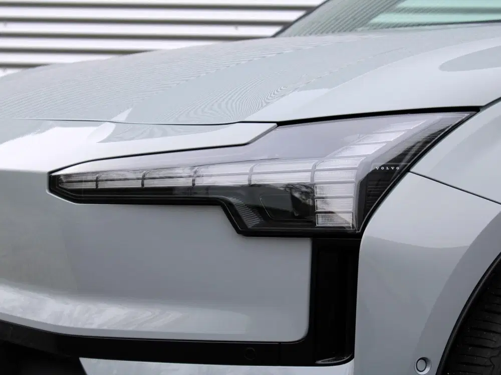 Volvo EX30 Single Motor Plus Automaat uit 2024, foto 6