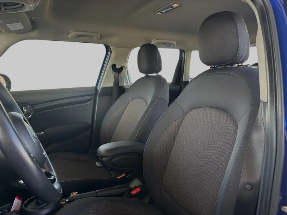 Mini Cooper 1.5 Cooper Business Edition(NL-auto uit 2019, foto 5