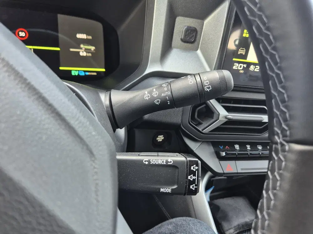 Dacia Bigster 1.8 Hybrid 155 Journey Adaptive Cruise uit 2025, foto 12