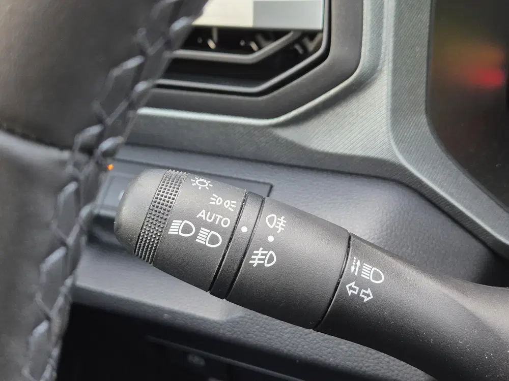 Dacia Bigster 1.8 Hybrid 155 Journey Adaptive Cruise uit 2025, foto 13