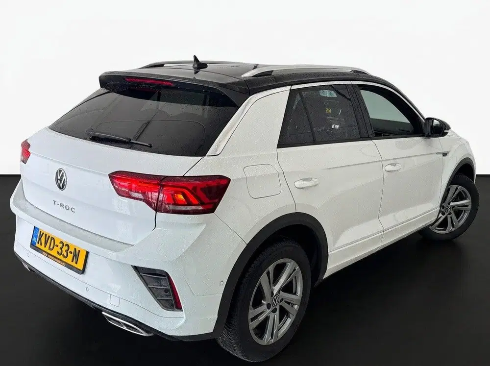 Volkswagen T-Roc TSI 110PK R-LINE BUSINESS CAMERA uit 2023, foto 11