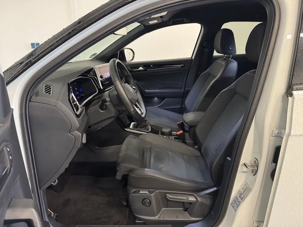Volkswagen T-Roc TSI 110PK R-LINE BUSINESS CAMERA uit 2023, foto 4