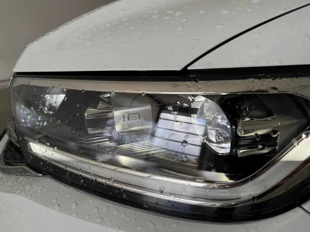 Volkswagen T-Roc TSI 110PK R-LINE BUSINESS CAMERA uit 2023, foto 8