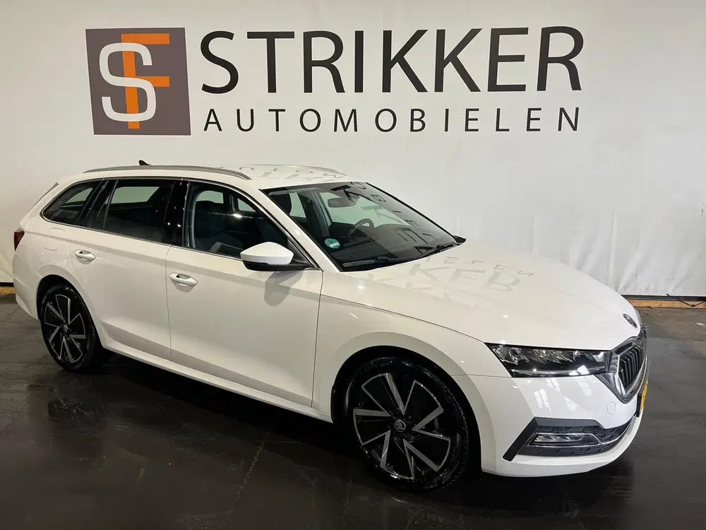 Skoda Octavia 1.4 TSI iV PHEV Business Edition uit 2021, foto 2
