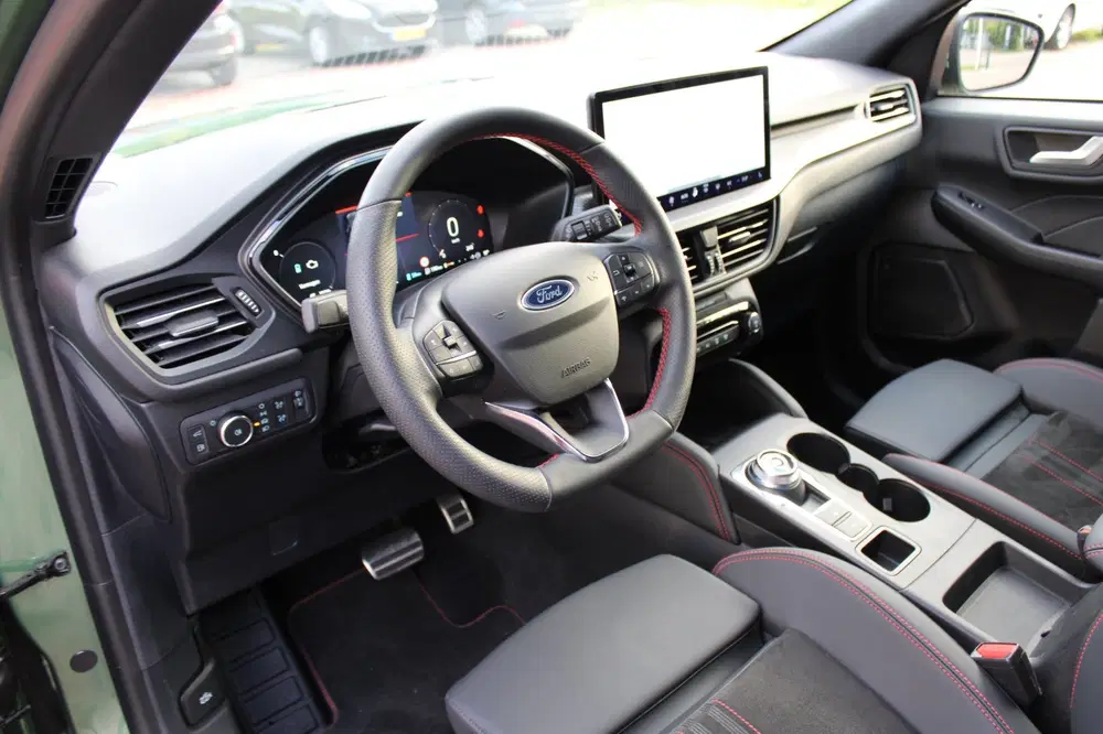 Ford Kuga 2.5 PHEV 243pk ST-Line X Automaat uit 2025, foto 13