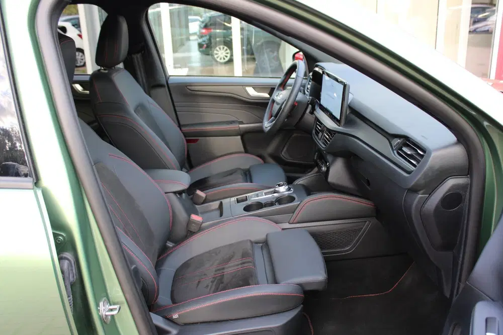 Ford Kuga 2.5 PHEV 243pk ST-Line X Automaat uit 2025, foto 5
