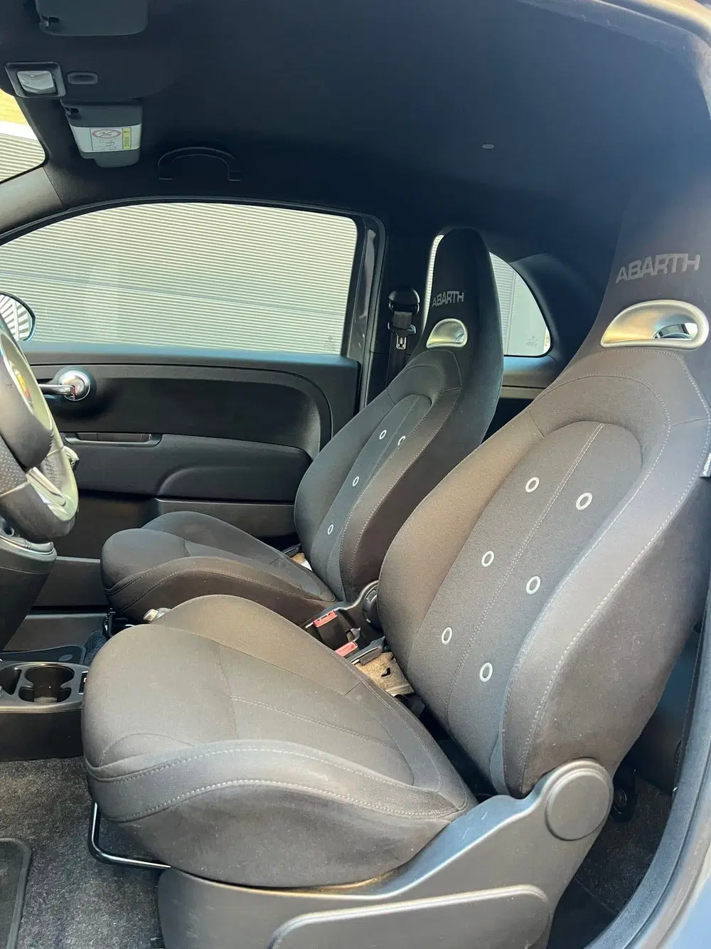 Abarth 595 1.4 T-Jet Abarth 595 70th Anniversary Carp uit 2019, foto 15
