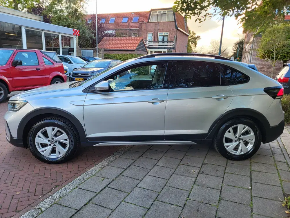 Volkswagen Taigo uit 2022, foto 2
