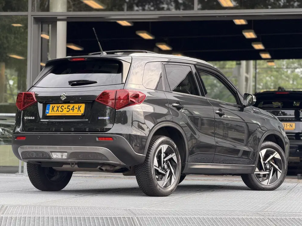 Suzuki Vitara 1.4 Boosterjet Smart Hybrid Style Automaat uit 2025, foto 2