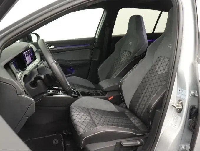 Volkswagen Golf 1.5 eTSI R-Line Business uit 2024, foto 7