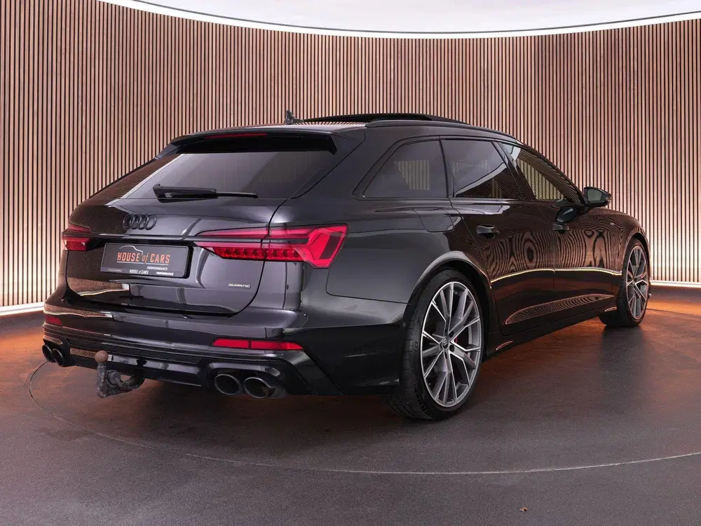 Audi A6 TFSI e 367pk quattro Pro Line S Competitio uit 2021, foto 2