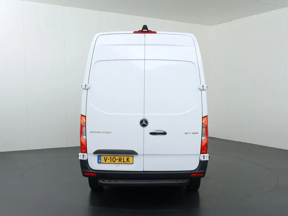 Mercedes-Benz Sprinter 317 CDI uit 2024, foto 4