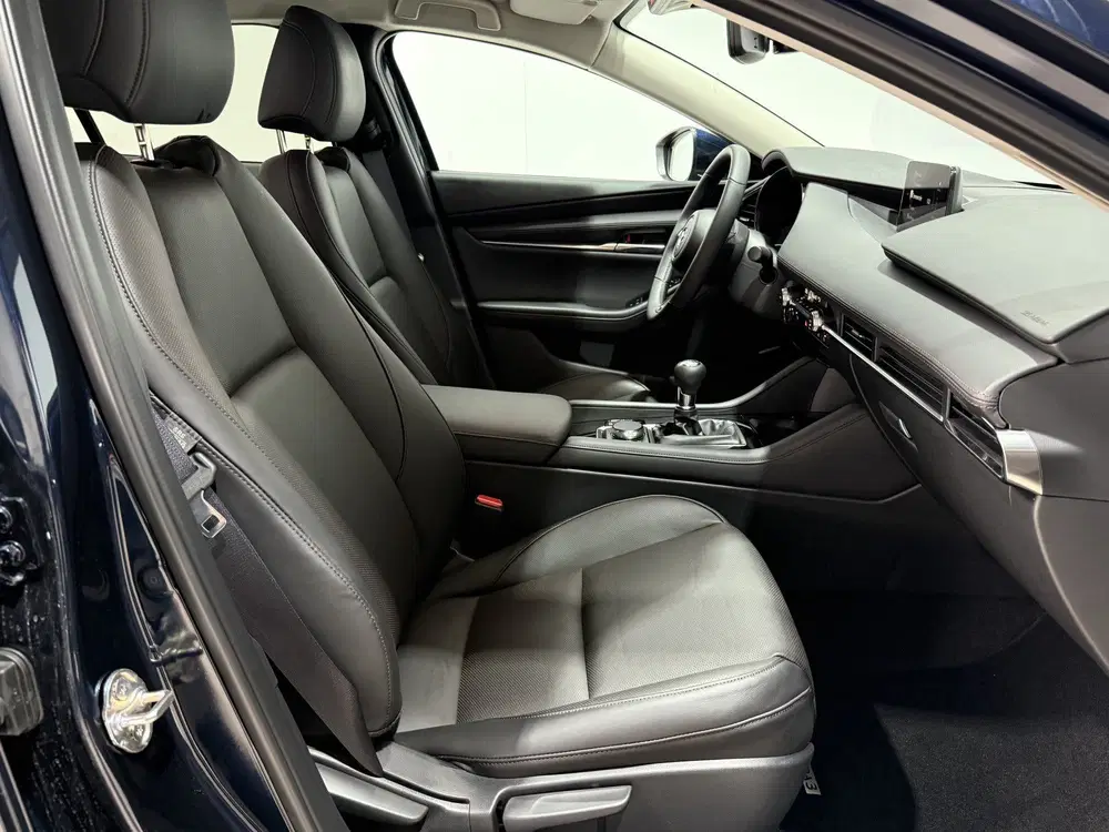 Mazda 3 2.0 e-SkyActiv-G M Hybrid 150 Exclusive-li uit 2024, foto 8