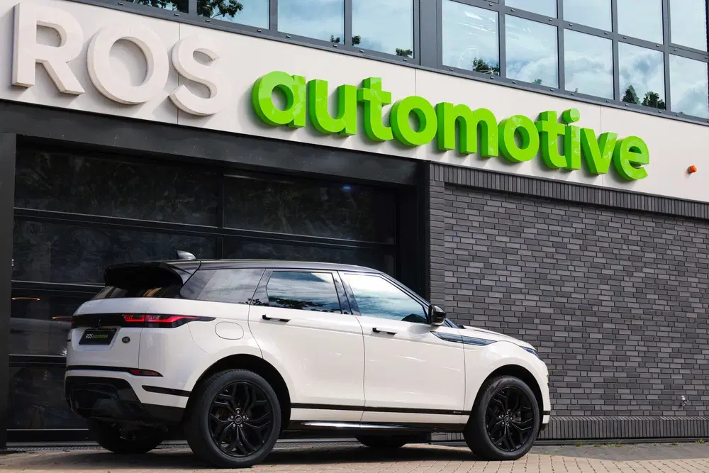 Land Rover Range Rover Evoque 1.5 P300e AWD R-Dynamic SE uit 2020, foto 2