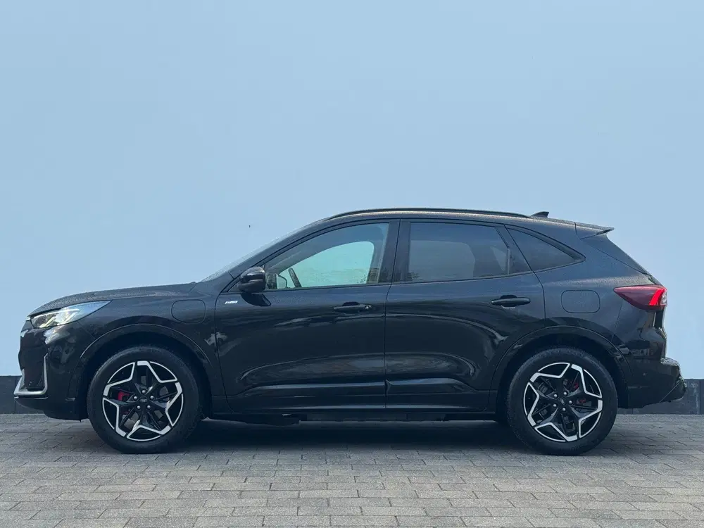 Ford Kuga 2.5 PHEV ST-Line X uit 2025, foto 2