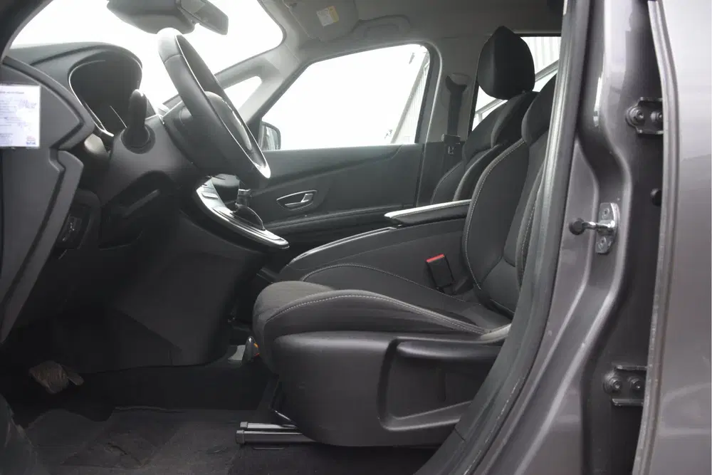 Renault Grand Scenic Grand Scénic 1.3 TCe Limited 7p. Carplay uit 2019, foto 6