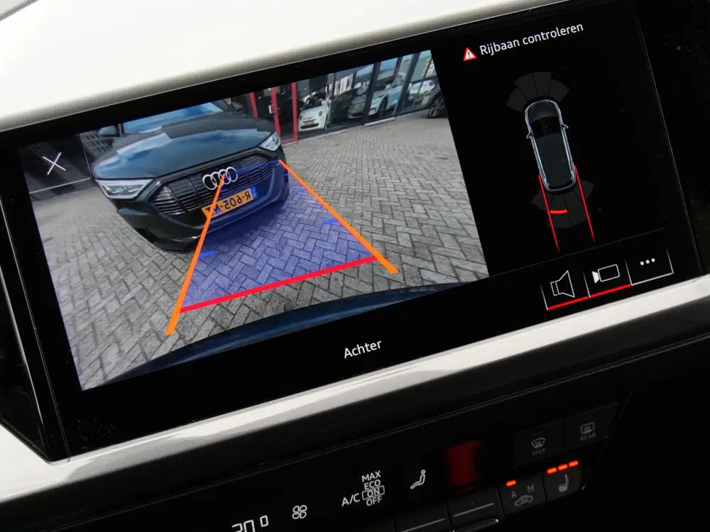 Audi Q4 e-tron 40 S-COMPETITION uit 2022, foto 10