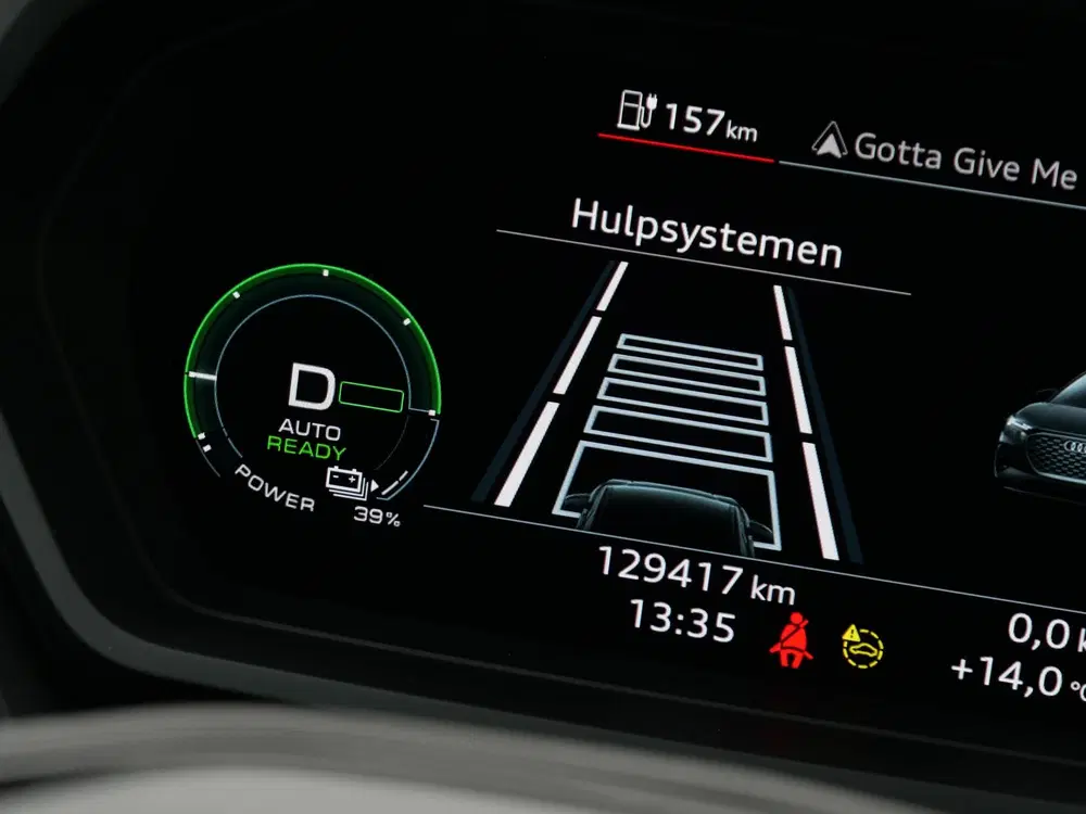 Audi Q4 e-tron 40 S-COMPETITION uit 2022, foto 14