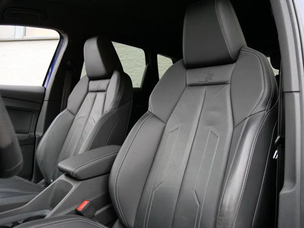 Audi Q4 e-tron 40 S-COMPETITION uit 2022, foto 4