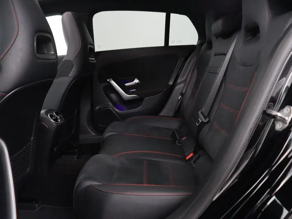 Mercedes-Benz CLA 250 e Business Solut uit 2022, foto 9