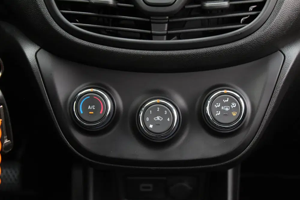 Opel Karl 1.0 ecoFLEX 120 Jaar Edition uit 2019, foto 14