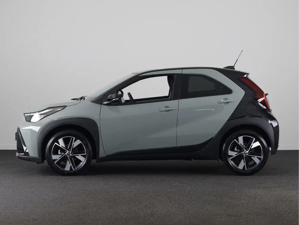 Toyota Aygo X Hybrid 115 pulse € 1500 inruilpremie uit 2026, foto 4