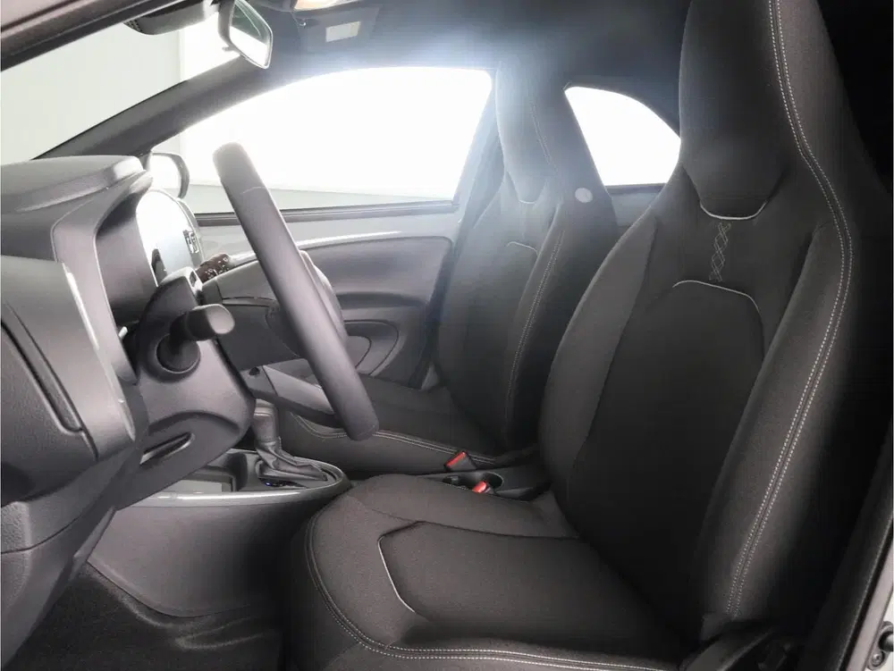 Toyota Aygo X Hybrid 115 pulse € 1500 inruilpremie uit 2026, foto 7