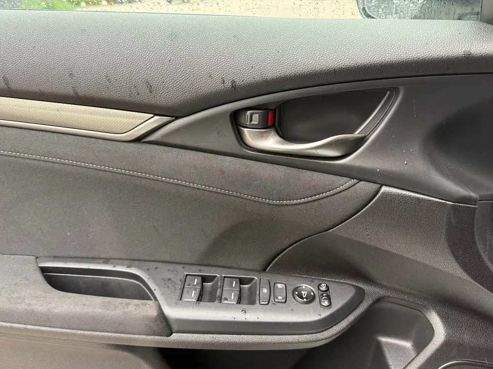 Honda Civic 1.0 i-VTEC Executive Automaat Clima Pano N uit 2019, foto 14